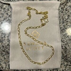 NWOT Kendra Scott Merrick Chain in Gold